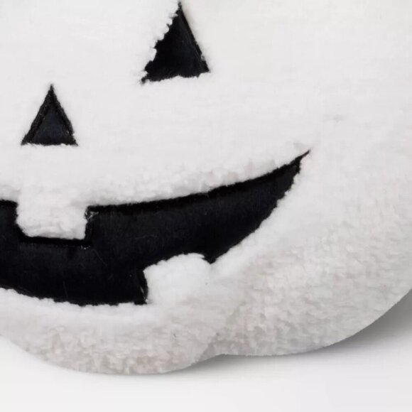Shearling Pumpkin Halloween Throw Pillow White  - Hyde & Eek - Target 2024 - Picture 4 of 6